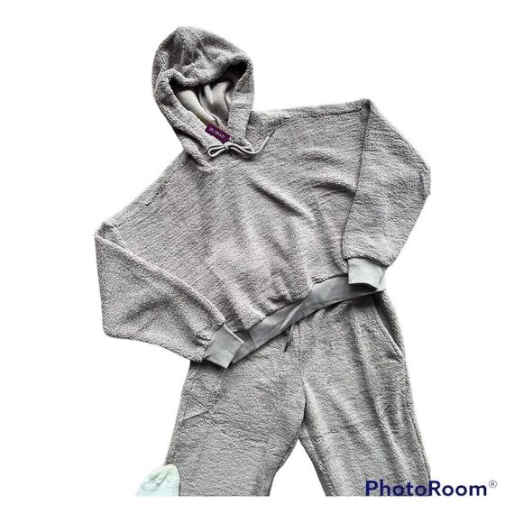 Adore Me cozy Loungewear set in lavender - Picture 3 of 8